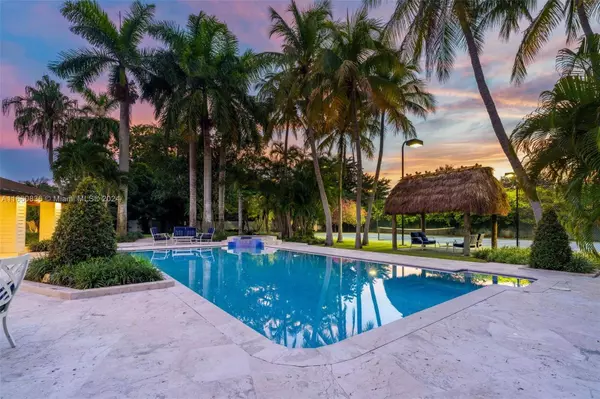 14150 SW 68th Ave, Palmetto Bay, FL 33158