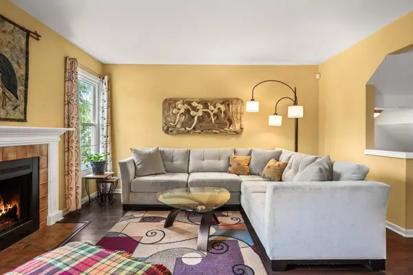 7310 Old Sauk Road, Madison, WI 53717