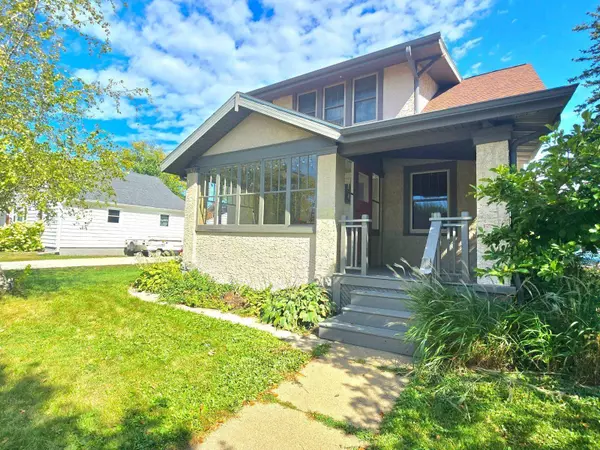 202 1st AVE NW, Kasson, MN 55944