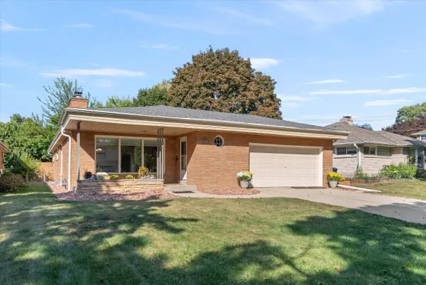 10030 W Fiebrantz, Milwaukee, WI 53222