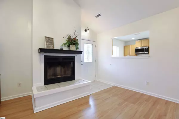 6 Clemson Street, Liberty, SC 29657