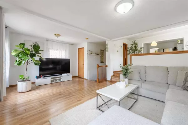 412 E 1st St, West Liberty, IA 52776