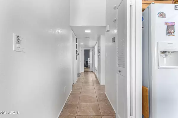 8344 N 21ST Drive #I210, Phoenix, AZ 85021