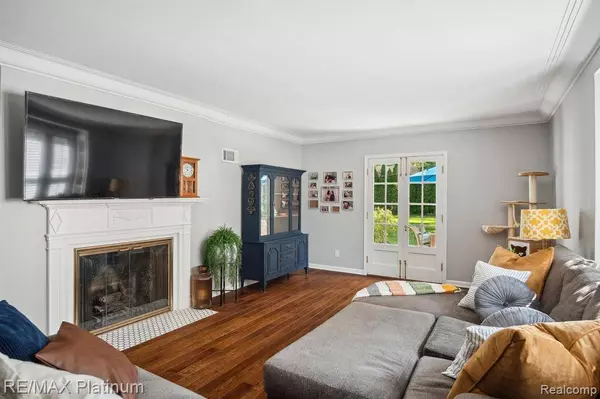 1021 MAXINE Street, Flint, MI 48503