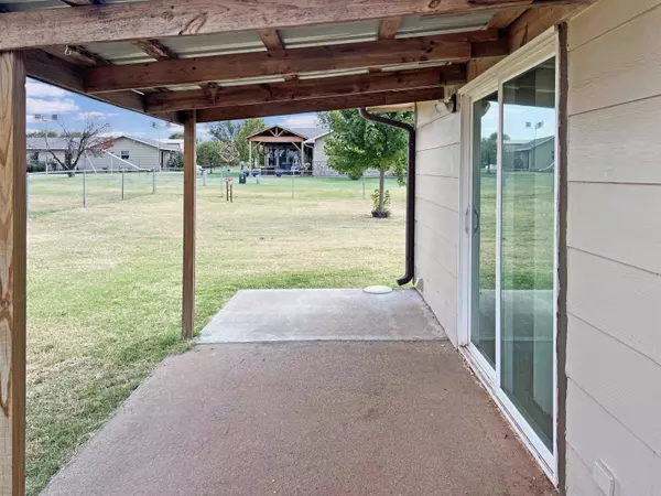 1400 Noble, Alva, OK 73717