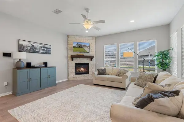 2602 Chadwick Lane, Mansfield, TX 76084