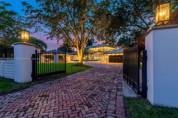 14150 SW 68th Ave, Palmetto Bay, FL 33158