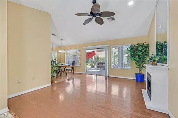 8916 Desert Mound Drive, Las Vegas, NV 89134