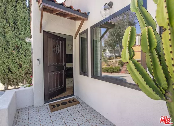 2039 N Avenue 52, Los Angeles, CA 90042