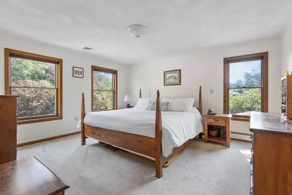 112 Grover Rd Ext, Medford, MA 02155