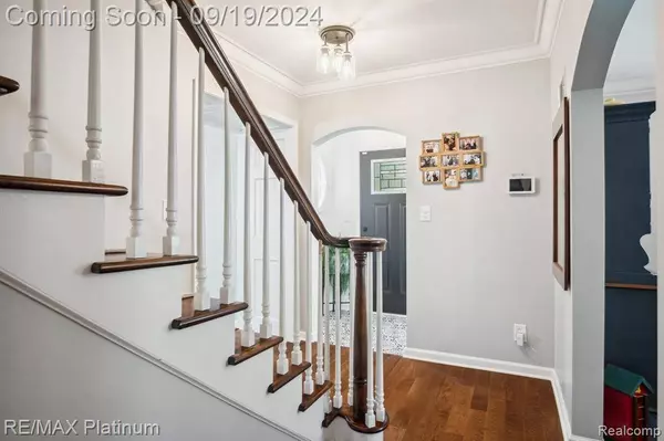 1021 MAXINE Street, Flint, MI 48503