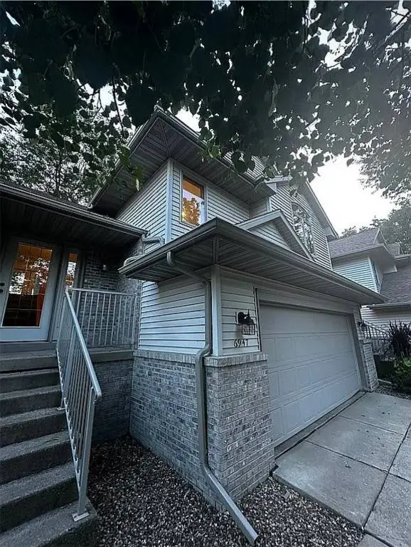 6947 Doubletree RD NE, Cedar Rapids, IA 52402