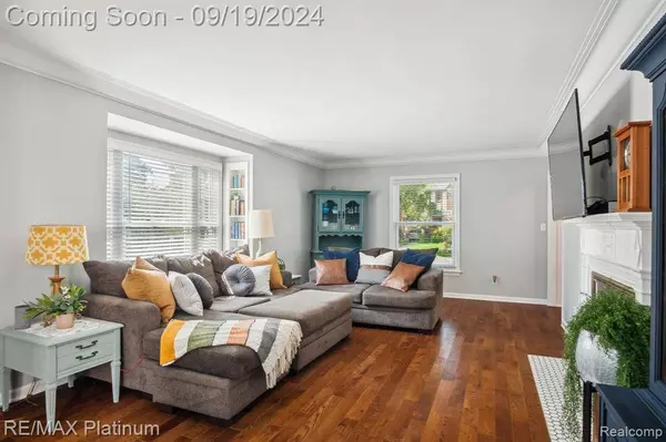 1021 MAXINE Street, Flint, MI 48503