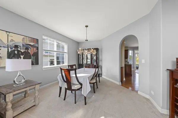 2911 Sauer Court, North Aurora, IL 60542