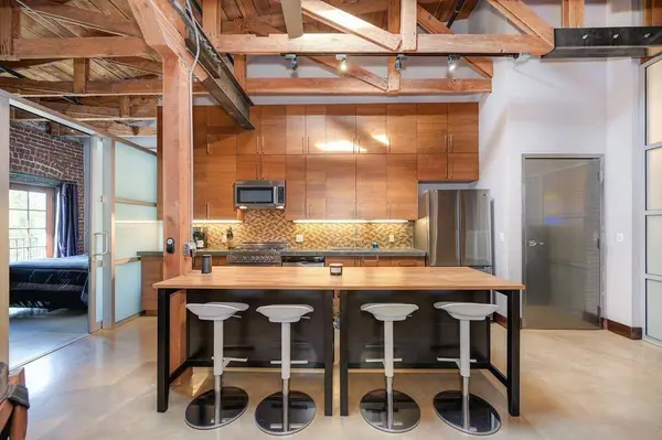 1725 14th ST #202, Sacramento, CA 95811