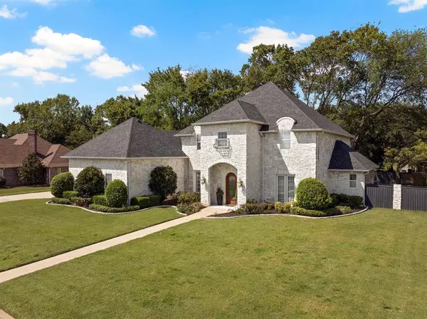 221 Kathryn's Court, Mount Pleasant, TX 75455