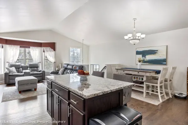 655 Serendipity Drive, Aurora, IL 60504