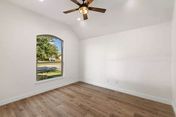 12017 Yarmouth Lane, Fort Worth, TX 76108