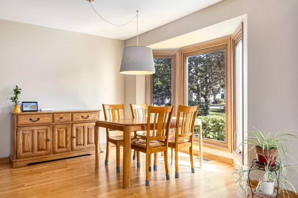 1512 Barrymore Drive #1512, Darien, IL 60561