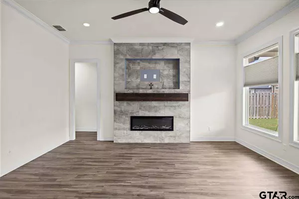 2105 Stephanie Dr, Whitehouse, TX 75791