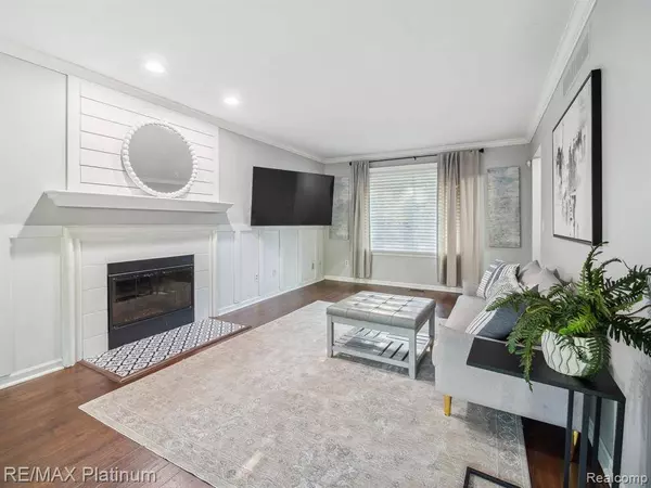 3704 BENJAMIN Avenue, Royal Oak, MI 48073