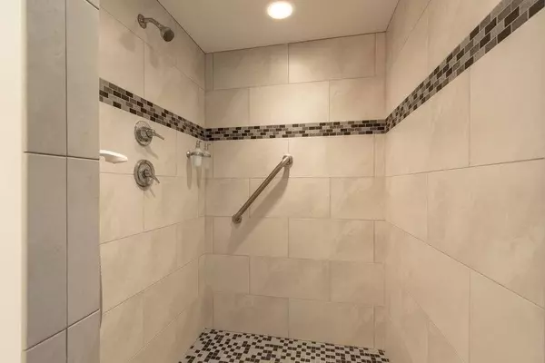 112 Grover Rd Ext, Medford, MA 02155