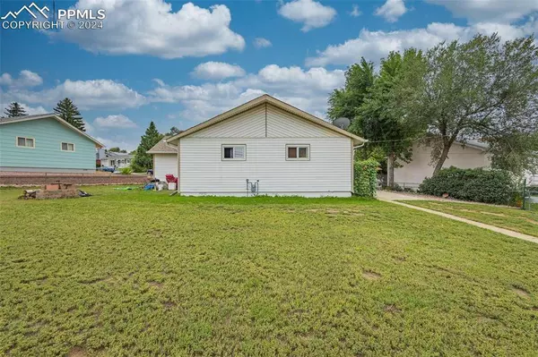 2942 Marion DR, Colorado Springs, CO 80909