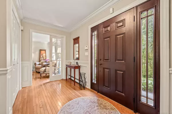 26 Shari Drive, Seymour, CT 06483