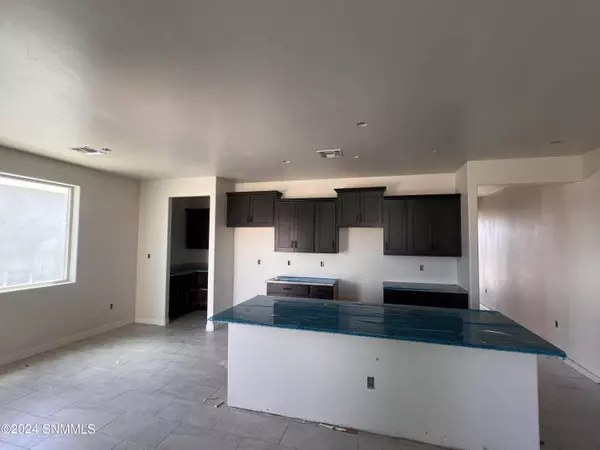 2095 Torreon RD, Las Cruces, NM 88012