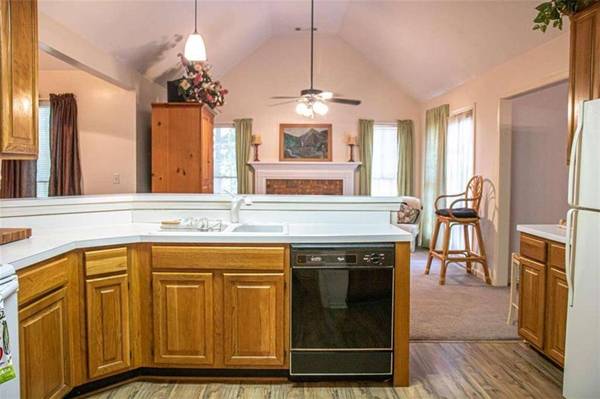 550 Creek Stone LN, Stone Mountain, GA 30087