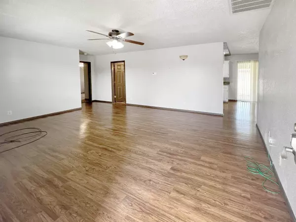 1400 Noble, Alva, OK 73717