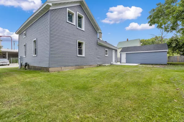 W208N16721 S Center St, Jackson, WI 53037