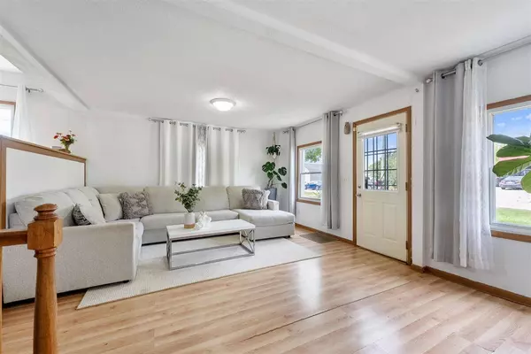 412 E 1st St, West Liberty, IA 52776