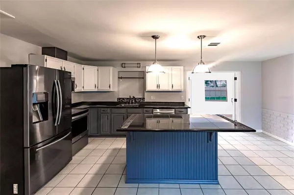 1075 JACKMAR RD, Dunedin, FL 34698