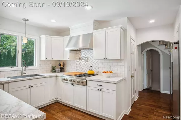 1021 MAXINE Street, Flint, MI 48503