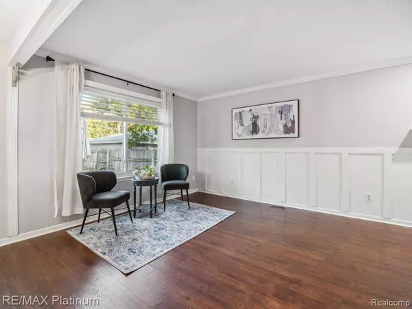 3704 BENJAMIN Avenue, Royal Oak, MI 48073