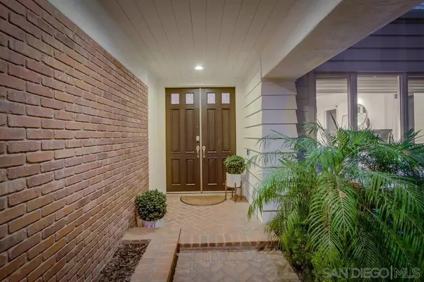 4710 Plummer Ct, San Diego, CA 92130