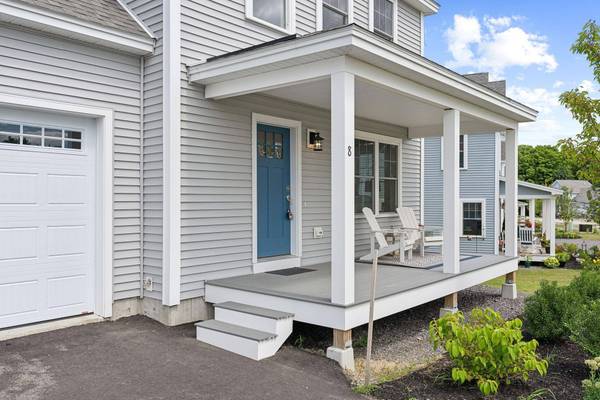 160 Falcon Crest DR #48, Gorham, ME 04038