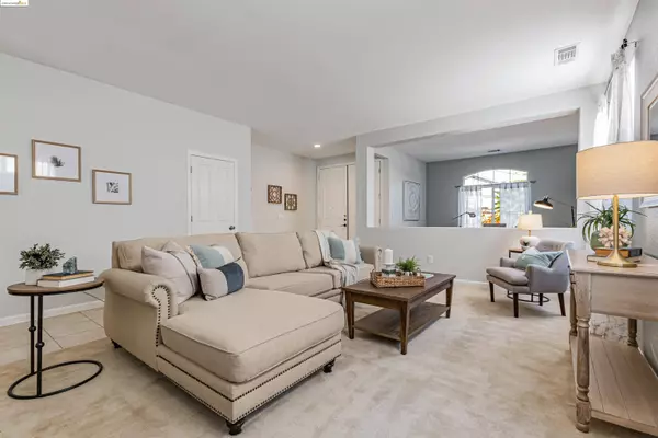 5418 Prewett Ranch Dr, Antioch, CA 94531