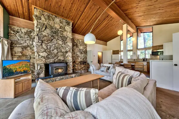 10229 Reynold Way, Truckee, CA 96161