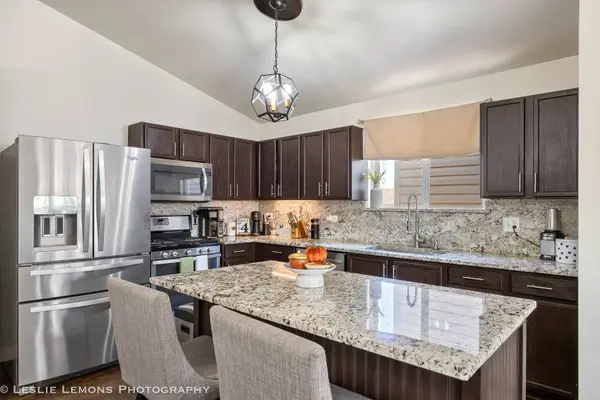 655 Serendipity Drive, Aurora, IL 60504