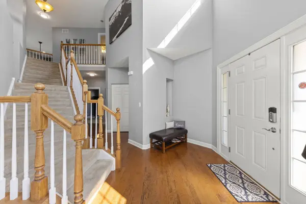 2911 Sauer Court, North Aurora, IL 60542