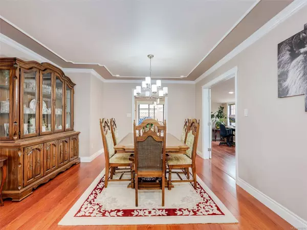 4269 Grange Rd, Saanich, BC V8Z 4V9