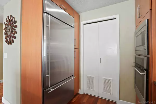 325 Seventh Ave #601, San Diego, CA 92101