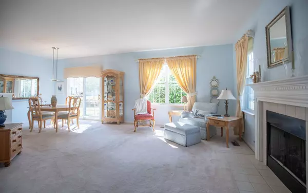 13129 W Shannon DR #13129, Beach Park, IL 60083