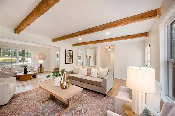 1000 W 114th TER, Kansas City, MO 64114