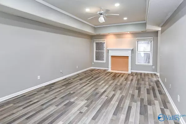 100 Clubhouse Lane, Madison, AL 35757