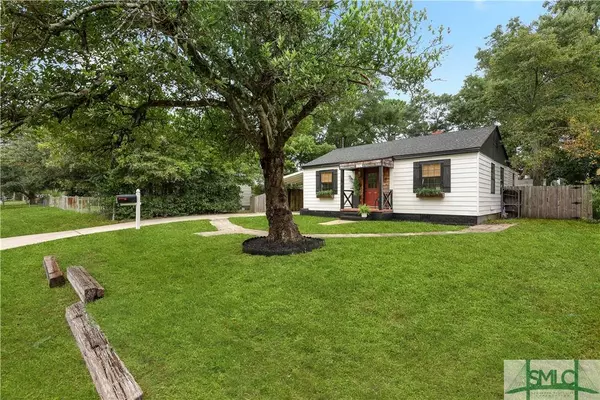 2212 Hawthorne ST, Savannah, GA 31404