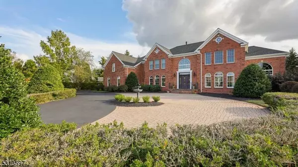 14 Davenport Way, Hillsborough Twp., NJ 08844