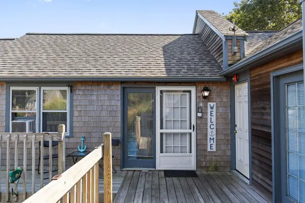 109 Seaview Avenue #4, South Yarmouth, MA 02664